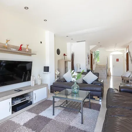 Wagner By Abahana Villa