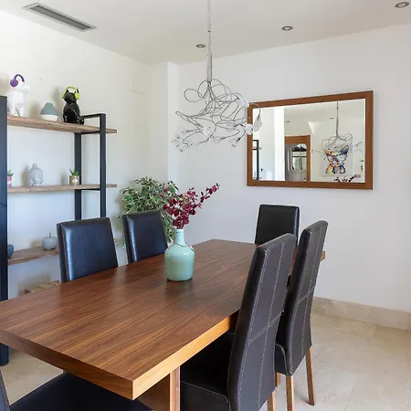 Villa Wagner By Abahana Calp